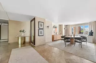 40 E 84th St, New York City, NY 10028 - Photo 4
