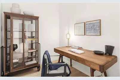 135 E 47th Street #18G, New York City, NY 10017 - Photo 6