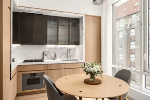 135 E 47th St, New York City, NY 10017 - Photo 1