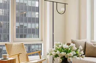 135 E 47th St, New York City, NY 10017 - Photo 2