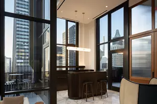 135 E 47th St, New York City, NY 10017 - Photo 12