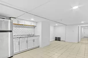 323 Midwood St, New York City, NY 11225 - Photo 22