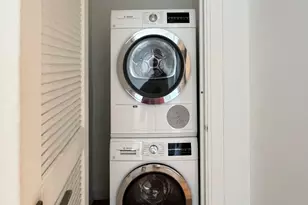 24-22 Jackson Ave, New York City, NY 11101 - Photo 10