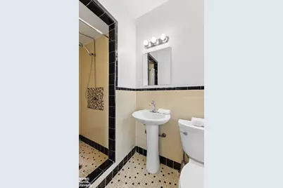 4445 Post Road #7D, New York City, NY 10471 - Photo 26