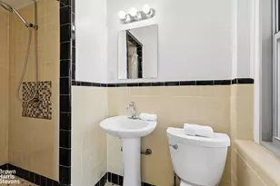 4445 Post Rd, New York City, NY 10471 - Photo 26