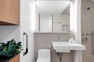 415 E 52nd St, New York City, NY 10022 - Photo 8
