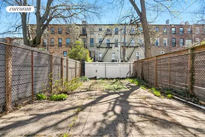 588 Monroe Street, New York City, NY 11221 - Photo 10