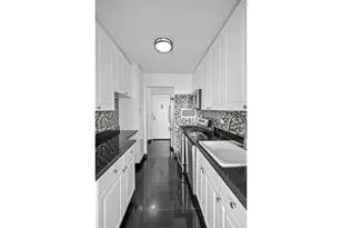 4555 Henry Hudson Parkway W, New York City, NY 10471 - Photo 10