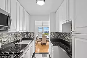 4555 Henry Hudson Parkway W, New York City, NY 10471 - Photo 10