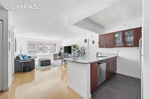 555 W 23rd St, New York City, NY 10011 - Photo 2