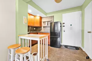 31-85 Crescent St, New York City, NY 11106 - Photo 6