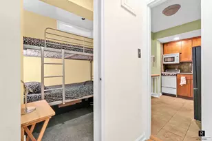 31-85 Crescent St, New York City, NY 11106 - Photo 14
