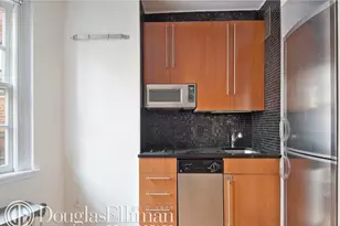 304 E 41st St, New York City, NY 10017 - Photo 8