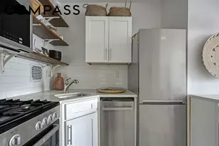 300 E 74th St, New York City, NY 10021 - Photo 6