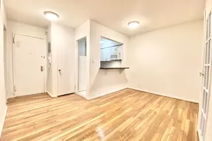 345 E 72nd St, New York City, NY 10021 - Photo 2