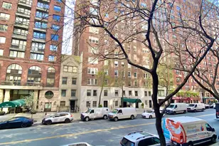 345 E 72nd St, New York City, NY 10021 - Photo 1