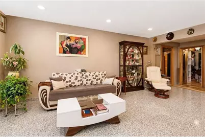 2800 Coyle Street #322, New York City, NY 11235 - Photo 6