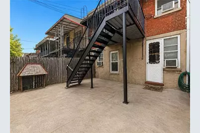 2544 Hubbard Street, New York City, NY 11235 - Photo 20