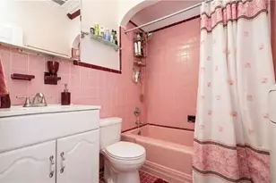 2544 Hubbard St, New York City, NY 11235 - Photo 18