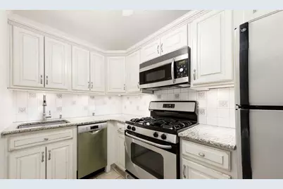435 E 65th Street #6E, New York City, NY 10065 - Photo 2