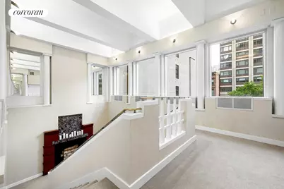 188 E 64th Street #3701/3801, New York City, NY 10065 - Photo 32