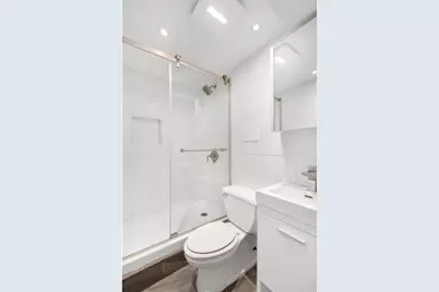 222 1st Avenue #4D, New York, NY 10009 - Photo 6