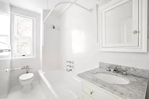 25 East 86th St, New York City, NY 10028 - Photo 8