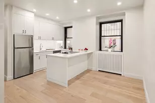 252 W 85th St, New York City, NY 10024 - Photo 6