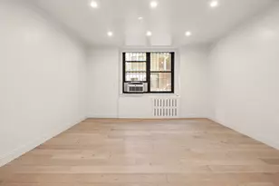 252 W 85th St, New York City, NY 10024 - Photo 2