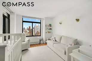 400 E 70th St, New York City, NY 10021 - Photo 10