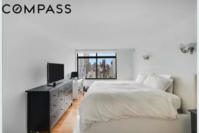 400 E 70th Street #2402, New York City, NY 10021 - Photo 8