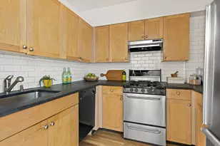 569 Carroll St, New York City, NY 11215 - Photo 4