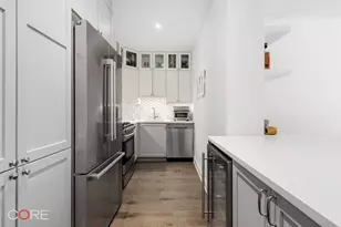 360 E 72nd St, New York City, NY 10021 - Photo 4