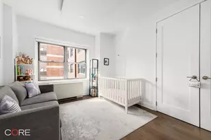 360 E 72nd St, New York City, NY 10021 - Photo 8