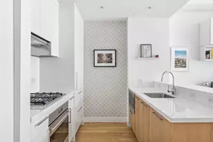 230 E 20th St, New York City, NY 10003 - Photo 4