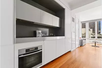 15 William Street #15D, New York City, NY 10004 - Photo 4