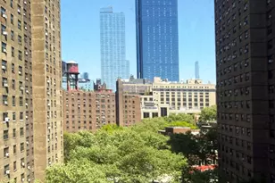 420 W 25th St, New York City, NY 10011 - Photo 8