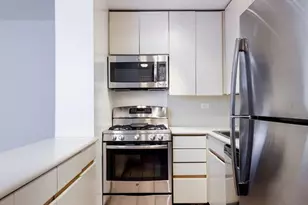 330 E 39th St, New York City, NY 10016 - Photo 2