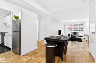 315 E 69th St, New York City, NY 10021 - Photo 4