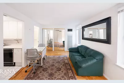 106 Central Park S #15D, New York, NY 10019 - Photo 2