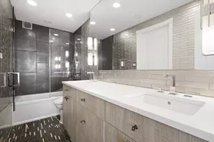 300 E 40th St, New York, NY 10016 - Photo 8