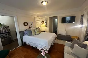 325 W 71st St, New York, NY 10023 - Photo 4