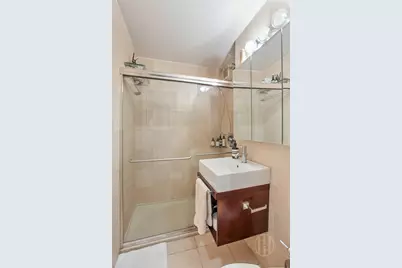 30 E 22nd Street #2B, New York, NY 10010 - Photo 8