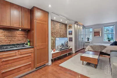 30 E 22nd Street #2B, New York, NY 10010 - Photo 2