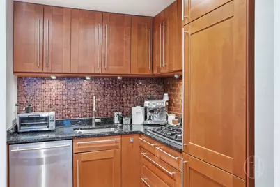 30 E 22nd Street #2B, New York, NY 10010 - Photo 1