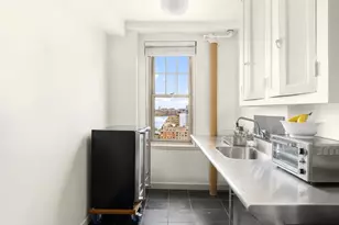 299 W 12th St, New York City, NY 10014 - Photo 2