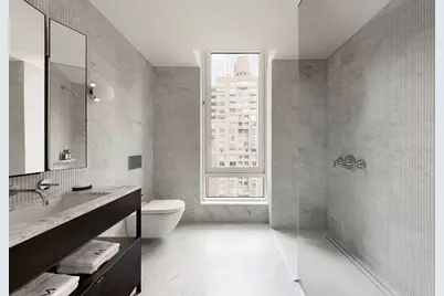 135 E 47th Street #20B, New York City, NY 10017 - Photo 6