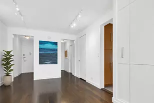 70 E 10th St, New York City, NY 10003 - Photo 10