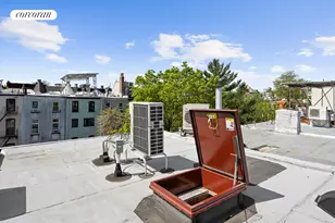 692 President St, New York City, NY 11215 - Photo 8