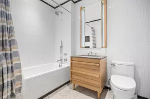 22-18 Jackson Ave, New York City, NY 11101 - Photo 12